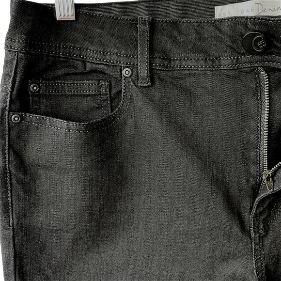C Est 1946 Classic Black Denim Jeans Size 14 Straight Leg High Waist Stretch W35 - Picture 8 of 16